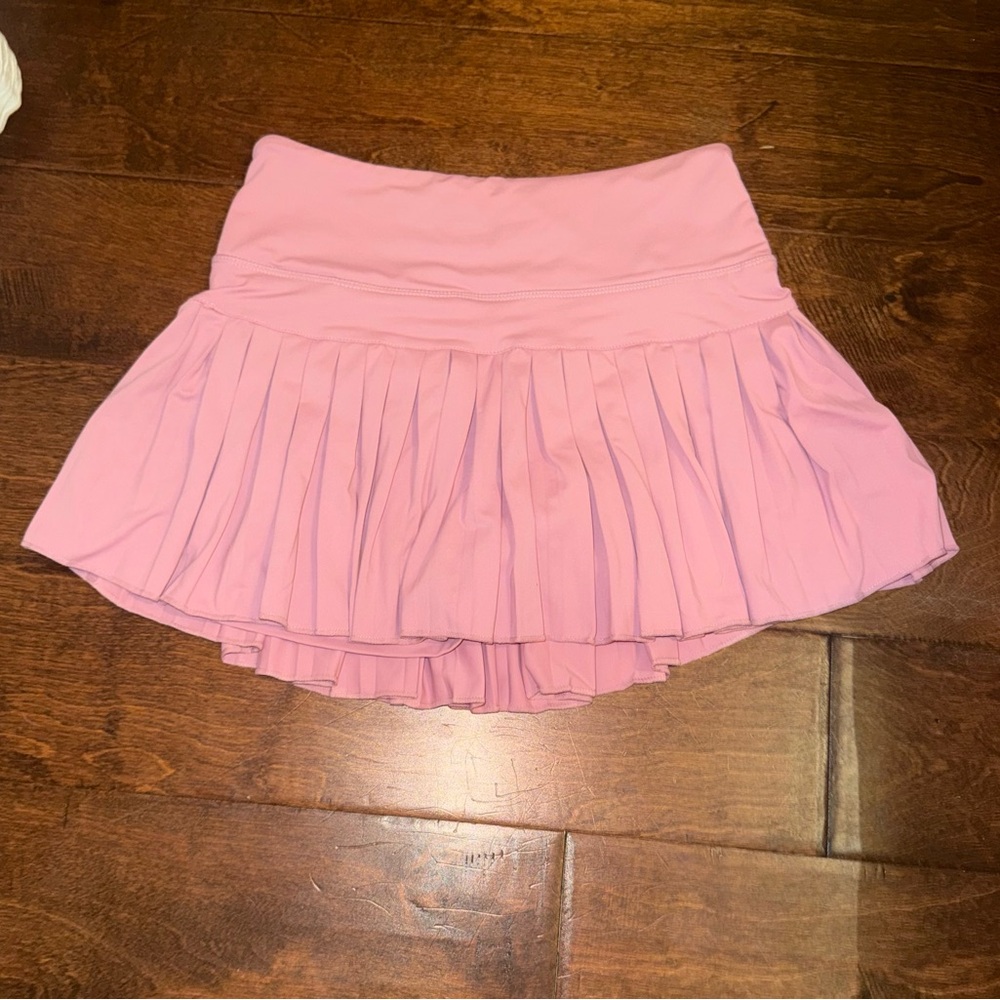 Gold Hinge Women's Pleated Tennis Mini Skirt